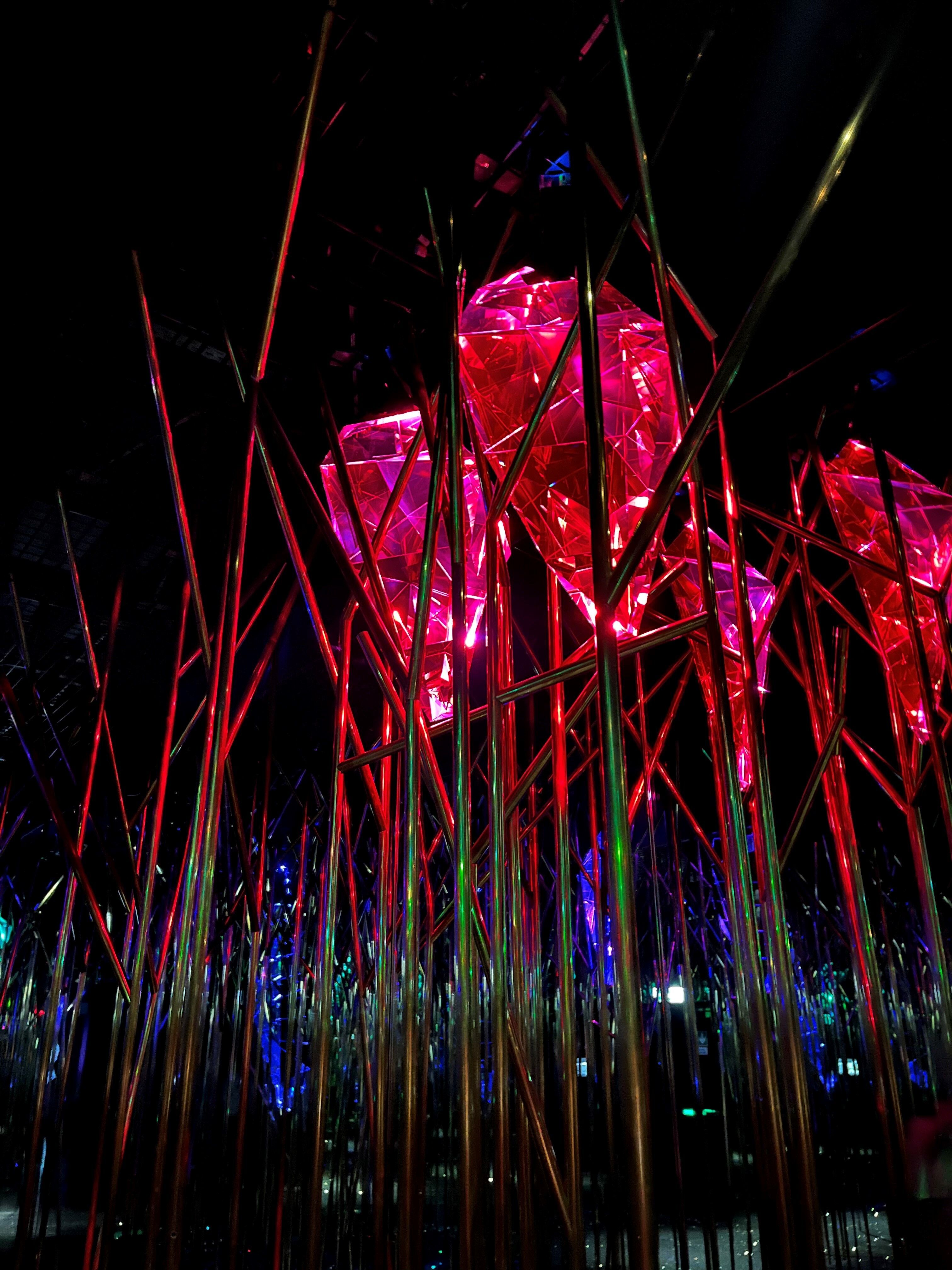 スワロフスキー・クリスタルワールド：ワッテンスでのきらびやかな体験