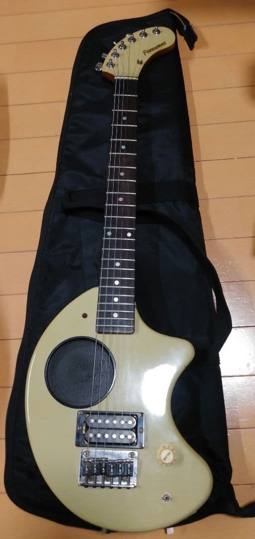 フェルナンデス　ZO-3　ギター Amazon | FERNANDES フェルナンデス エレキギター ZO-3 '19 RED W/SC